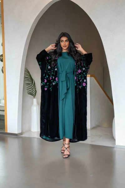 Black velvet bisht abaya with flower embroidery IB258 Black-Green